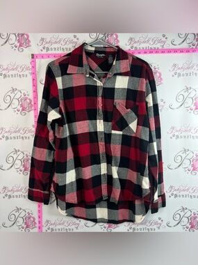 Wrangler retro button up shirt Red Black White Buffalo Plaid Button-Up Shirt